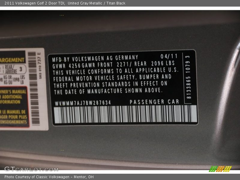 United Gray Metallic / Titan Black 2011 Volkswagen Golf 2 Door TDI