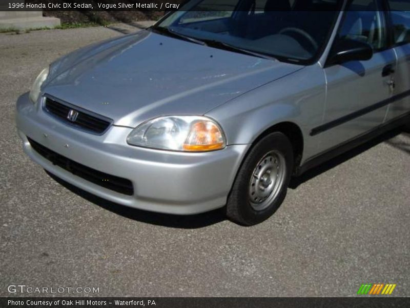 Vogue Silver Metallic / Gray 1996 Honda Civic DX Sedan