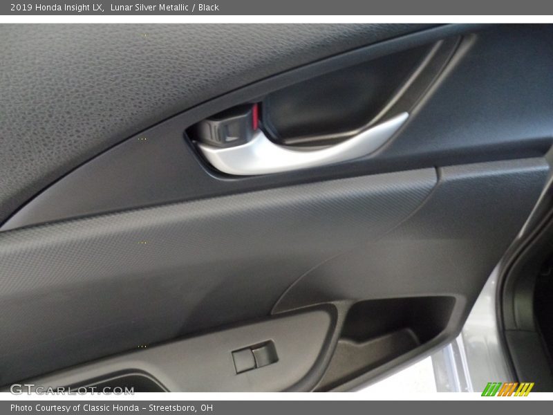 Lunar Silver Metallic / Black 2019 Honda Insight LX