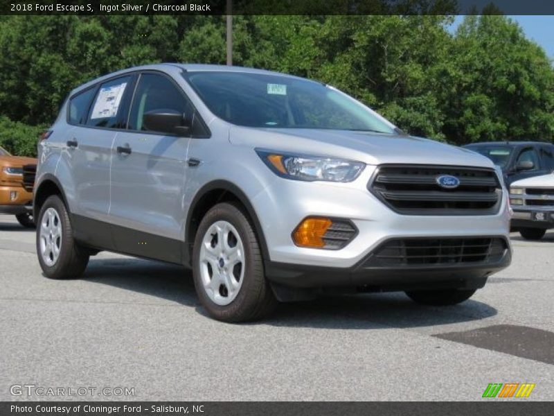 Ingot Silver / Charcoal Black 2018 Ford Escape S