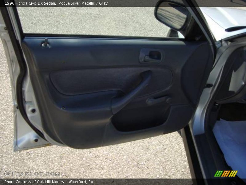 Vogue Silver Metallic / Gray 1996 Honda Civic DX Sedan