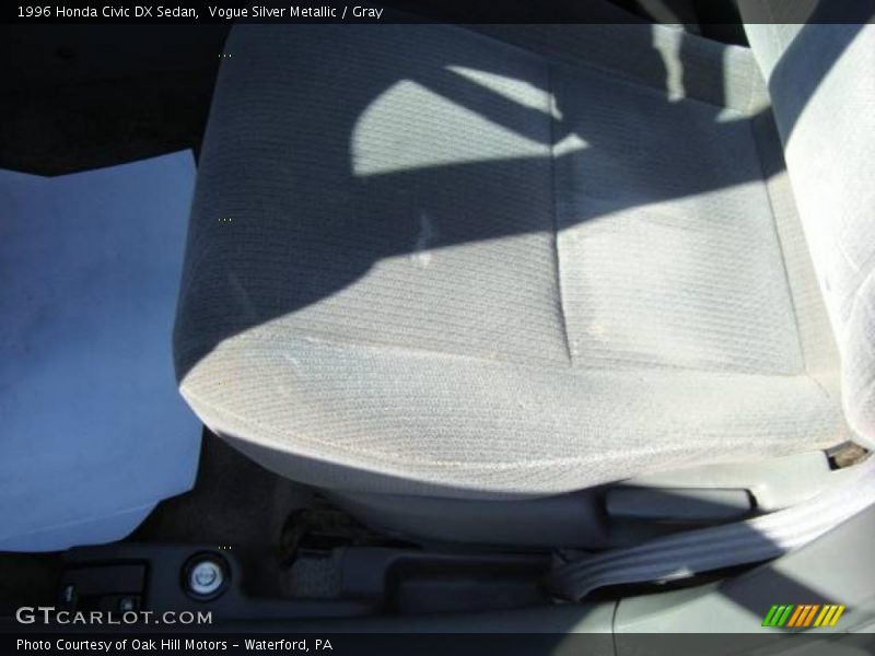 Vogue Silver Metallic / Gray 1996 Honda Civic DX Sedan