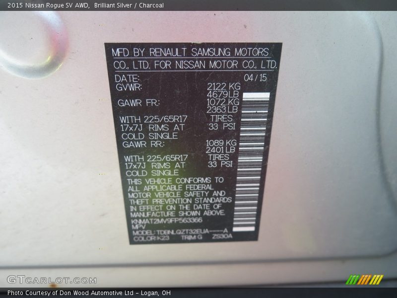 Brilliant Silver / Charcoal 2015 Nissan Rogue SV AWD