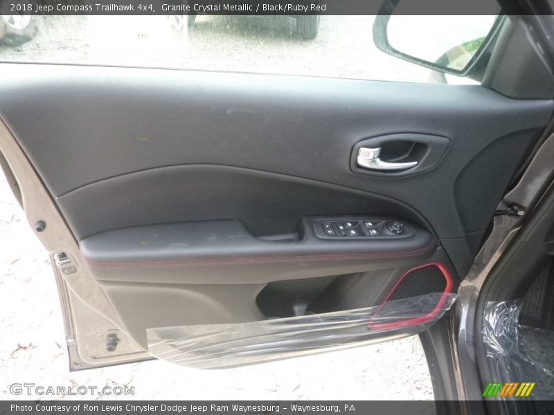 Granite Crystal Metallic / Black/Ruby Red 2018 Jeep Compass Trailhawk 4x4