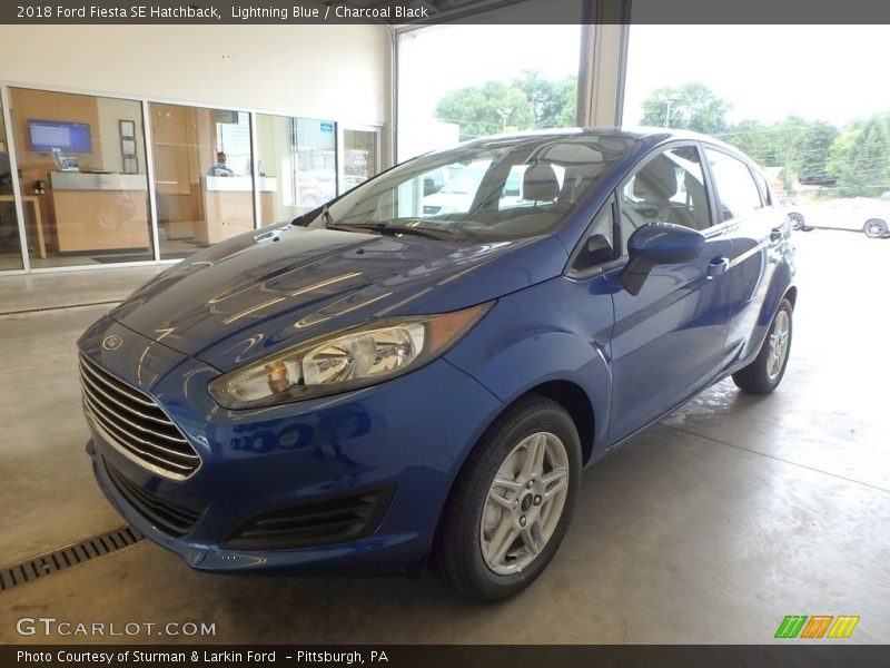 Lightning Blue / Charcoal Black 2018 Ford Fiesta SE Hatchback