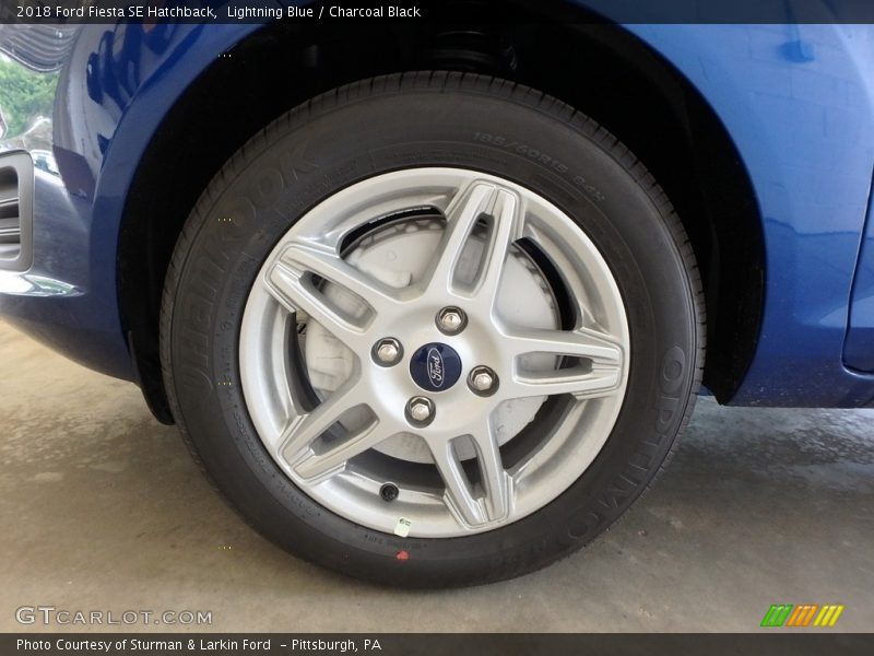 Lightning Blue / Charcoal Black 2018 Ford Fiesta SE Hatchback