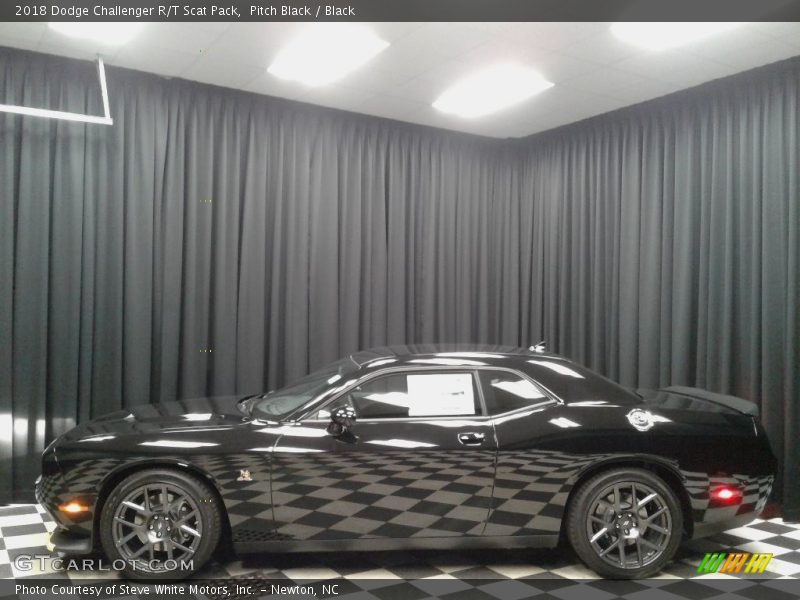 Pitch Black / Black 2018 Dodge Challenger R/T Scat Pack