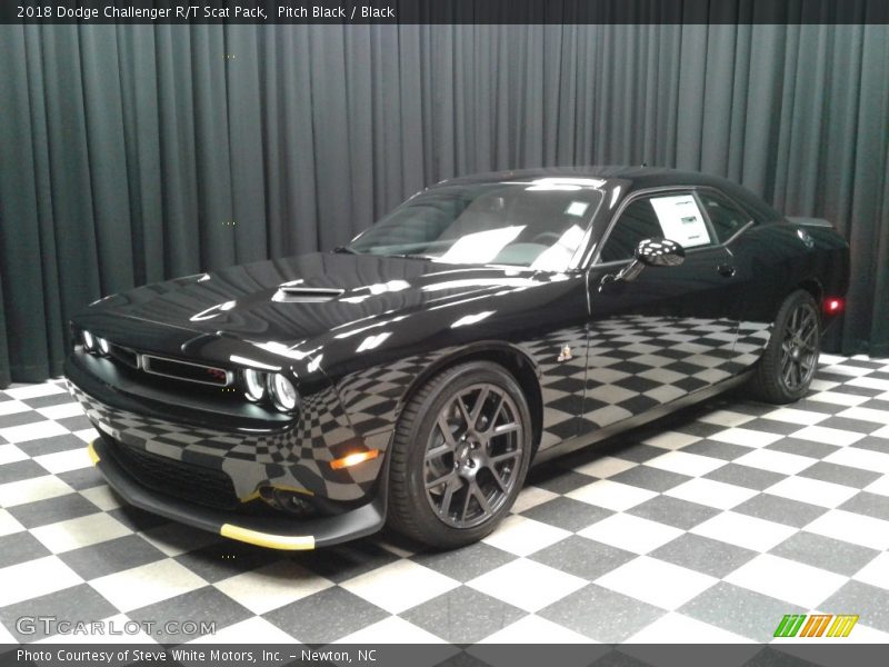 Pitch Black / Black 2018 Dodge Challenger R/T Scat Pack