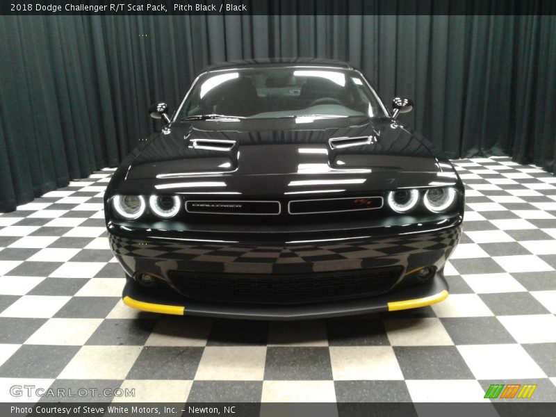 Pitch Black / Black 2018 Dodge Challenger R/T Scat Pack