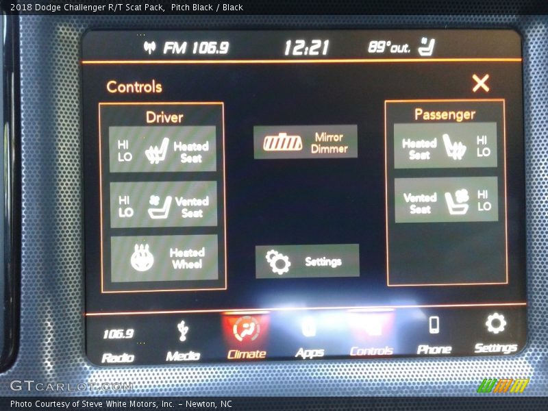 Pitch Black / Black 2018 Dodge Challenger R/T Scat Pack