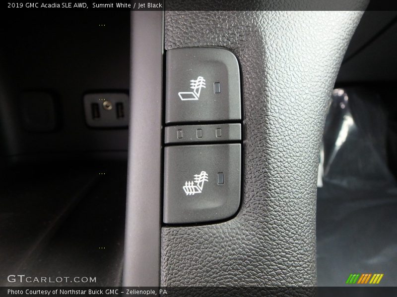Controls of 2019 Acadia SLE AWD