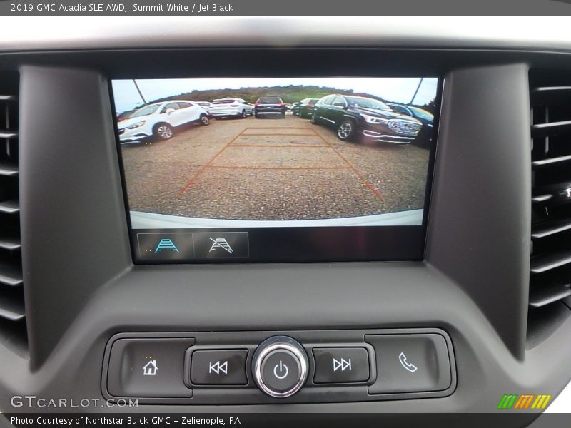 Controls of 2019 Acadia SLE AWD