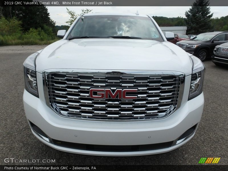 White Frost Tintcoat / Jet Black 2019 GMC Yukon XL Denali 4WD