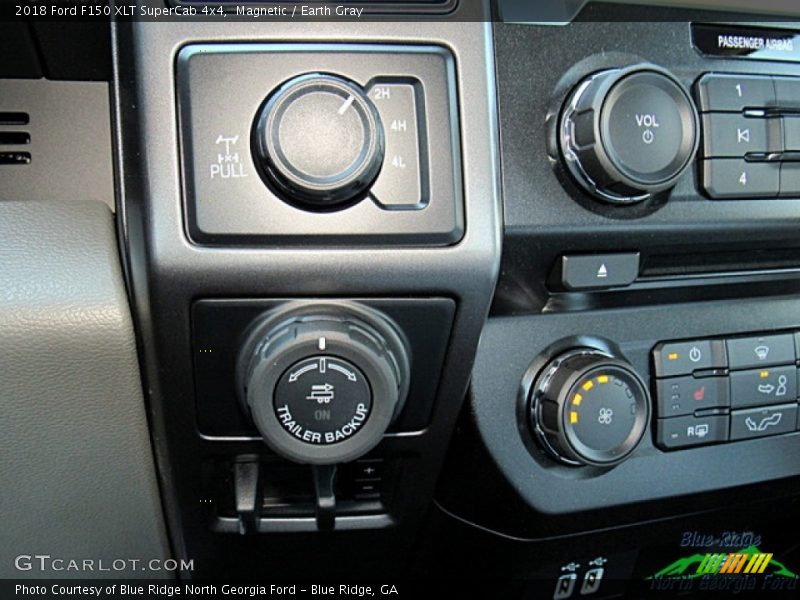 Magnetic / Earth Gray 2018 Ford F150 XLT SuperCab 4x4