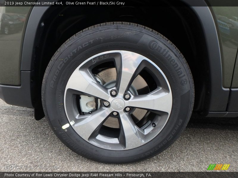 Olive Green Pearl / Black/Ski Grey 2019 Jeep Cherokee Limited 4x4
