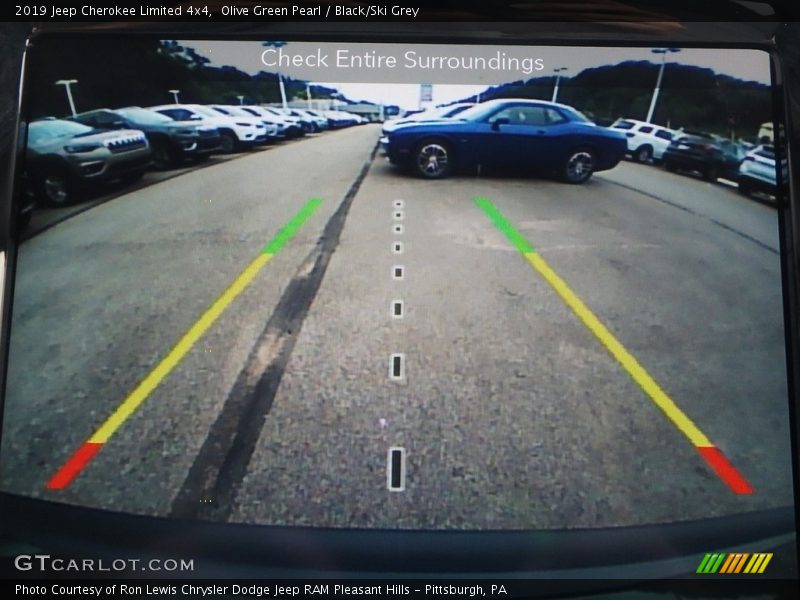 Olive Green Pearl / Black/Ski Grey 2019 Jeep Cherokee Limited 4x4