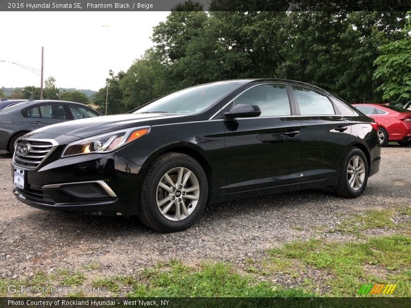 Phantom Black / Beige 2016 Hyundai Sonata SE