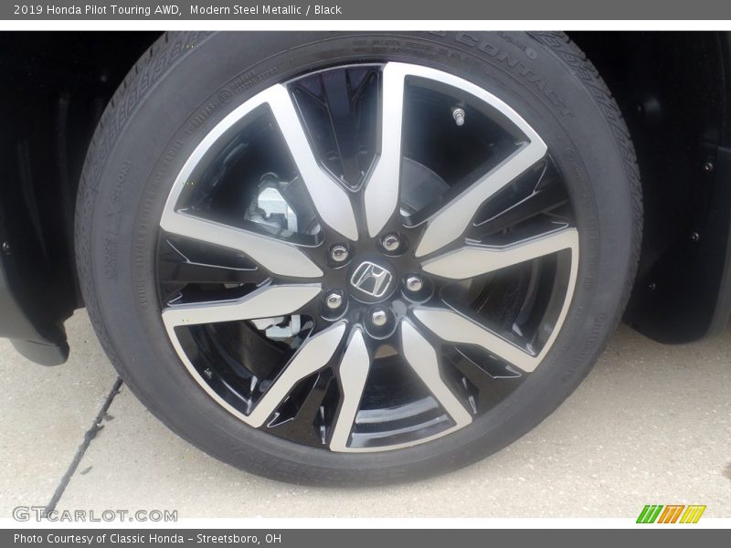  2019 Pilot Touring AWD Wheel