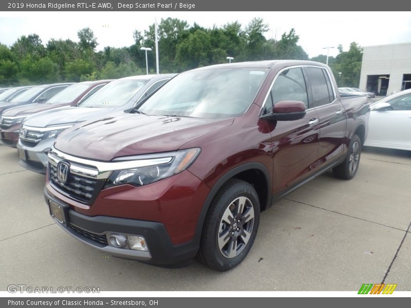 Front 3/4 View of 2019 Ridgeline RTL-E AWD