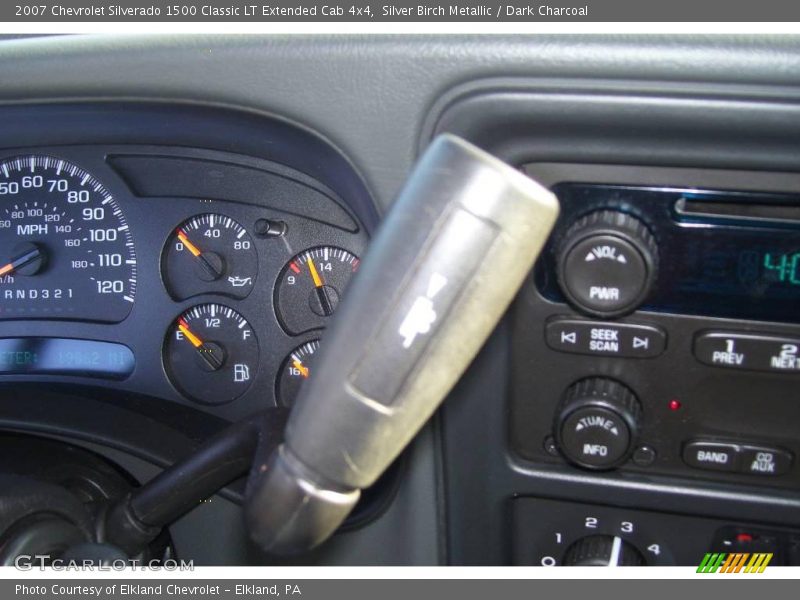 Silver Birch Metallic / Dark Charcoal 2007 Chevrolet Silverado 1500 Classic LT Extended Cab 4x4