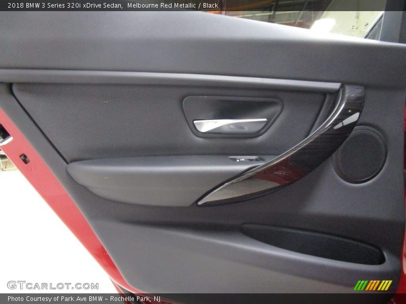 Melbourne Red Metallic / Black 2018 BMW 3 Series 320i xDrive Sedan