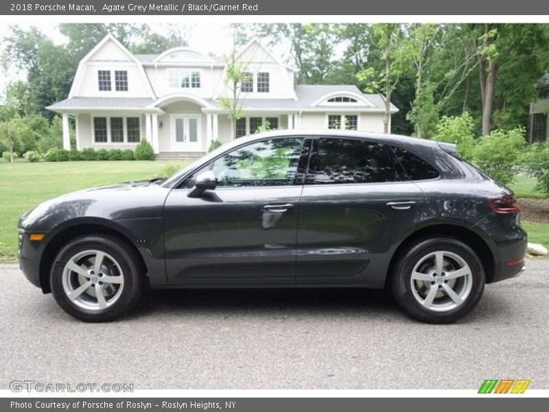 Agate Grey Metallic / Black/Garnet Red 2018 Porsche Macan