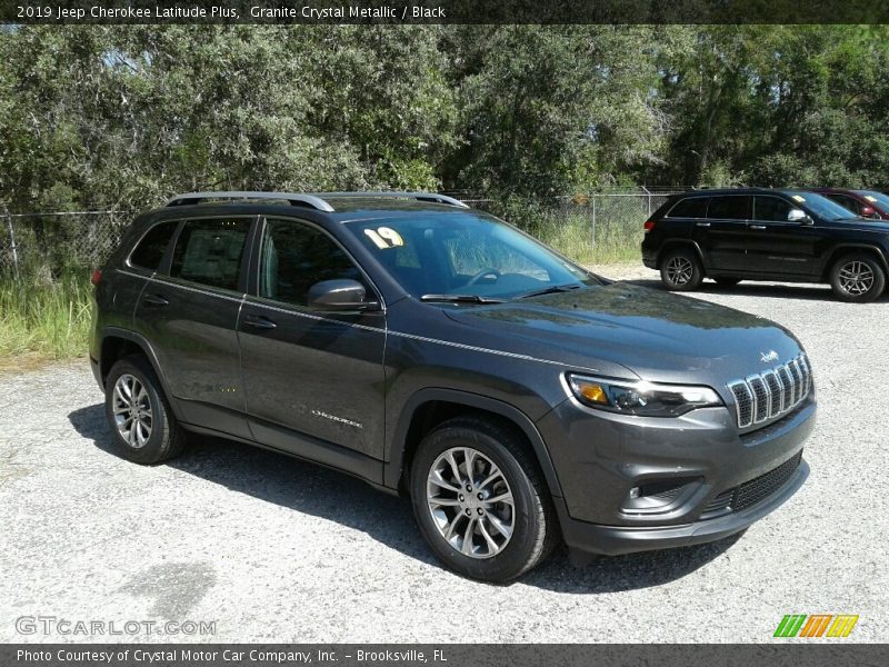 Granite Crystal Metallic / Black 2019 Jeep Cherokee Latitude Plus