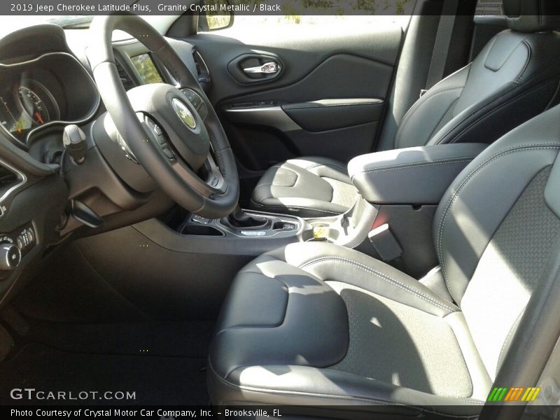 Granite Crystal Metallic / Black 2019 Jeep Cherokee Latitude Plus