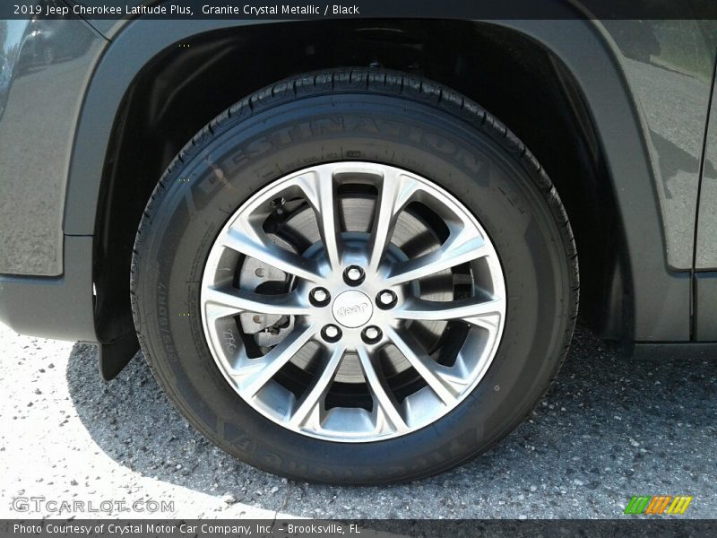 Granite Crystal Metallic / Black 2019 Jeep Cherokee Latitude Plus