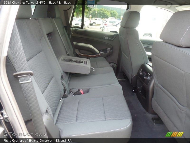Black / Jet Black 2019 Chevrolet Tahoe LS 4WD