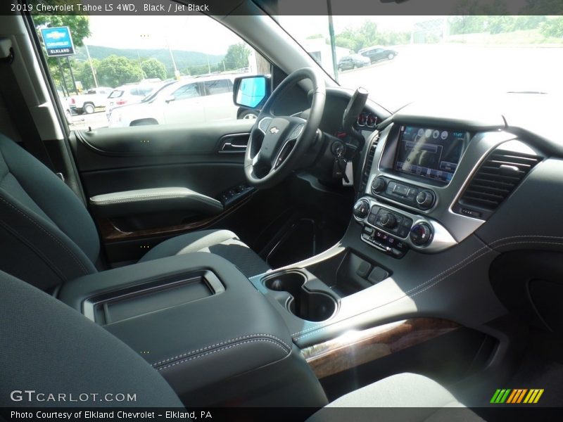 Black / Jet Black 2019 Chevrolet Tahoe LS 4WD