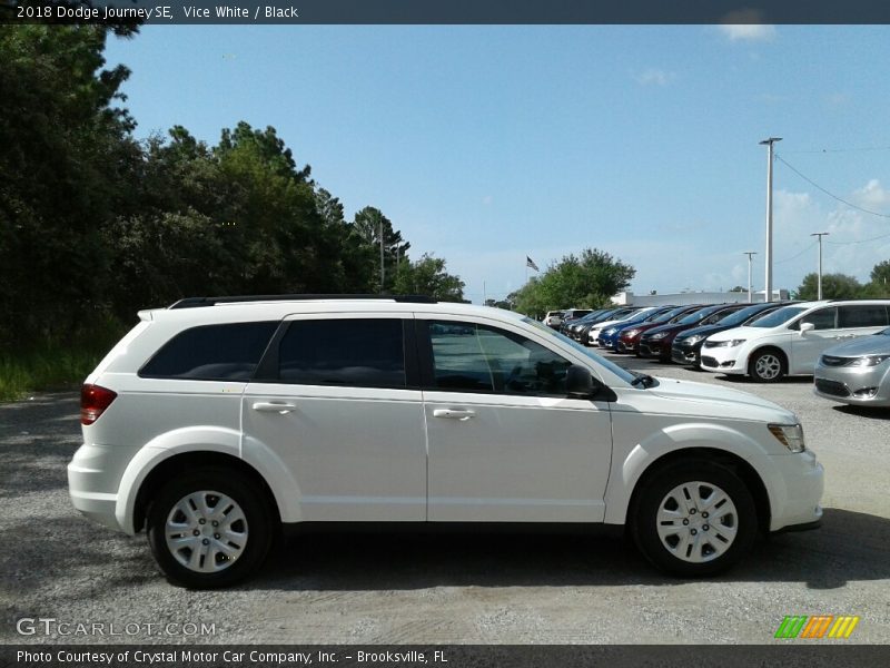 Vice White / Black 2018 Dodge Journey SE