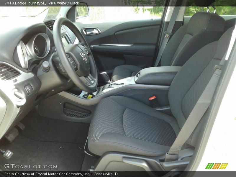 Vice White / Black 2018 Dodge Journey SE