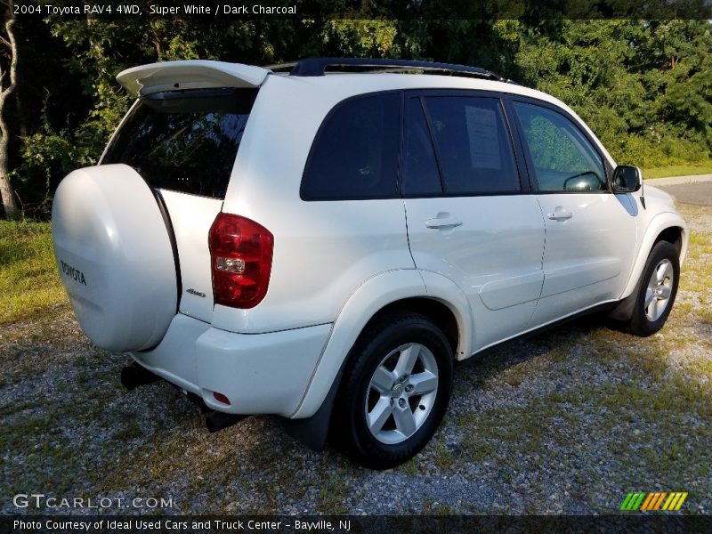 Super White / Dark Charcoal 2004 Toyota RAV4 4WD