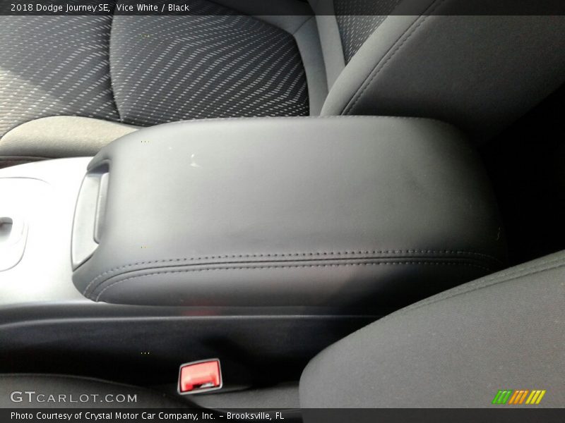 Vice White / Black 2018 Dodge Journey SE