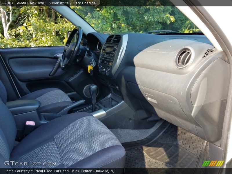 Super White / Dark Charcoal 2004 Toyota RAV4 4WD