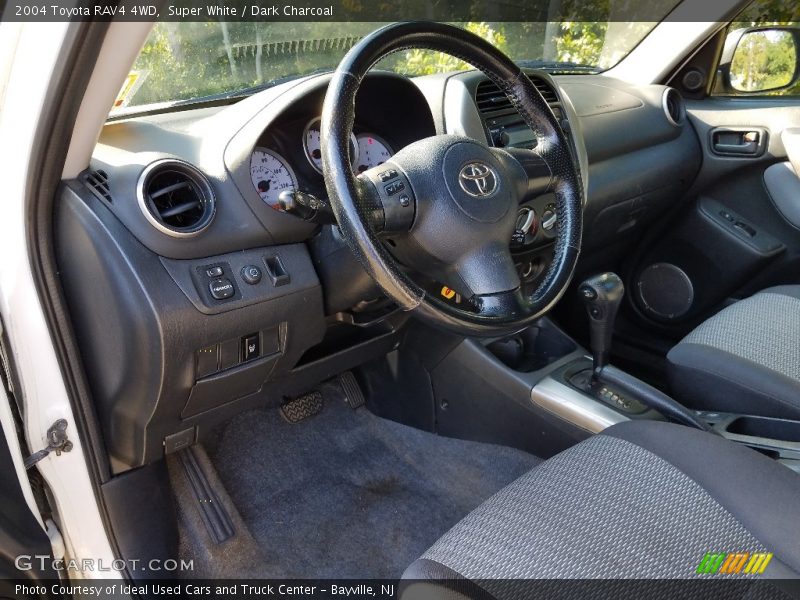 Super White / Dark Charcoal 2004 Toyota RAV4 4WD