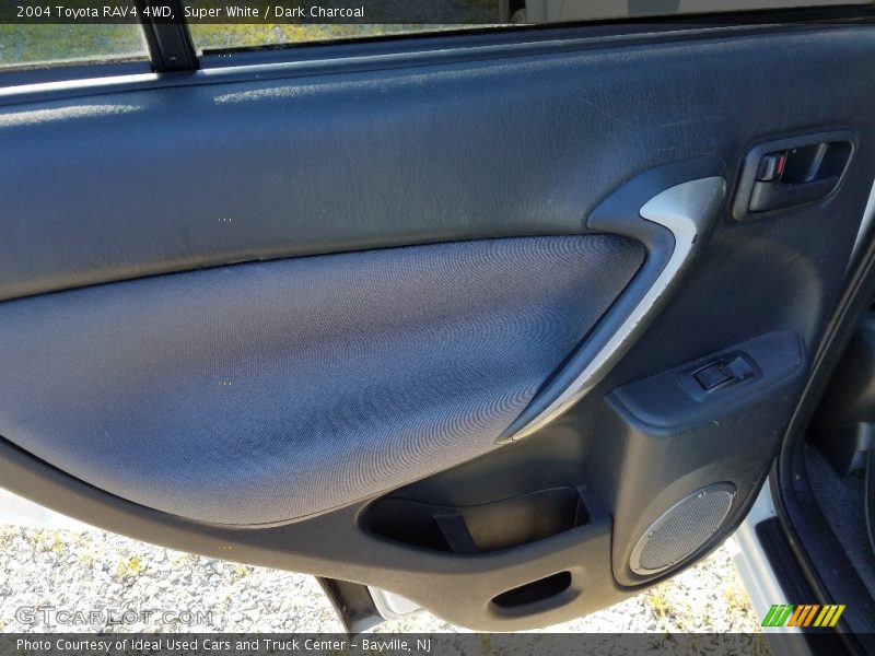 Super White / Dark Charcoal 2004 Toyota RAV4 4WD