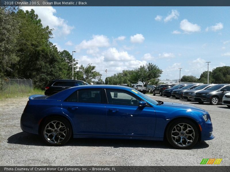 Ocean Blue Metallic / Black 2018 Chrysler 300 S