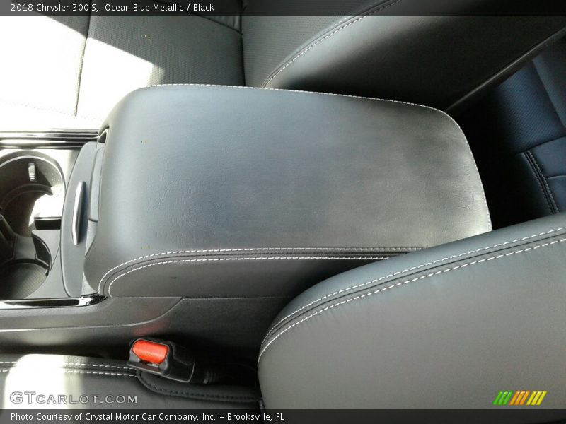 Ocean Blue Metallic / Black 2018 Chrysler 300 S