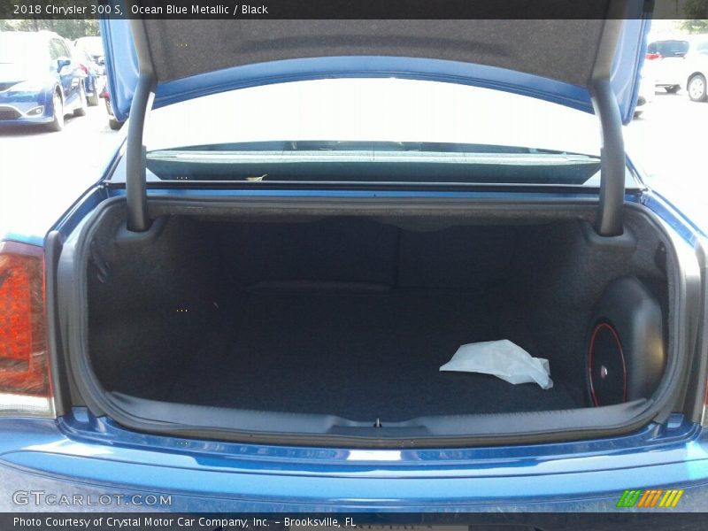 Ocean Blue Metallic / Black 2018 Chrysler 300 S