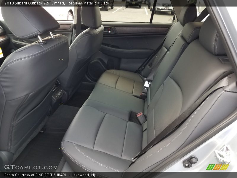 Ice Silver Metallic / Black 2018 Subaru Outback 2.5i Limited