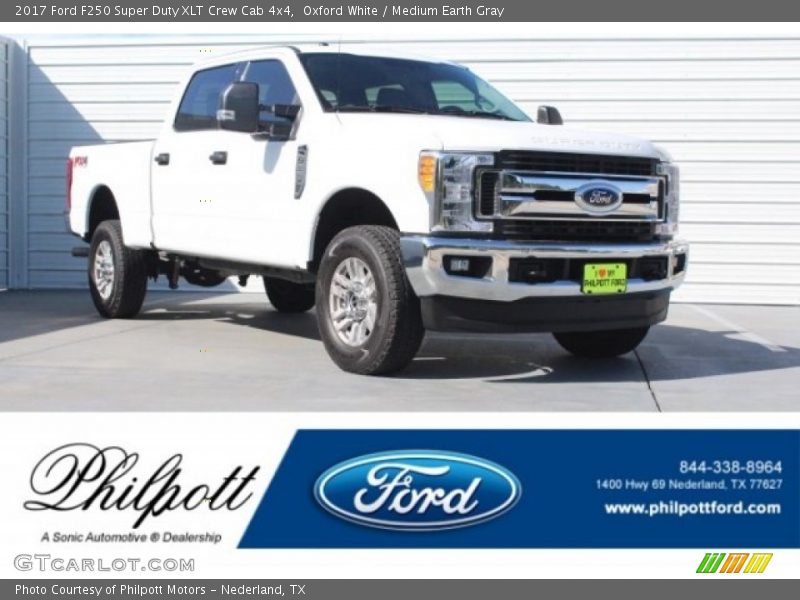 Oxford White / Medium Earth Gray 2017 Ford F250 Super Duty XLT Crew Cab 4x4