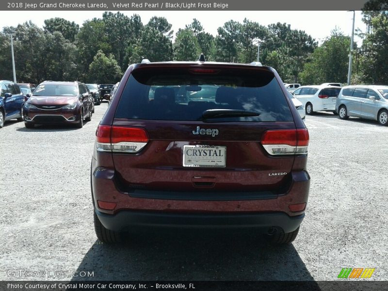 Velvet Red Pearl / Black/Light Frost Beige 2018 Jeep Grand Cherokee Laredo