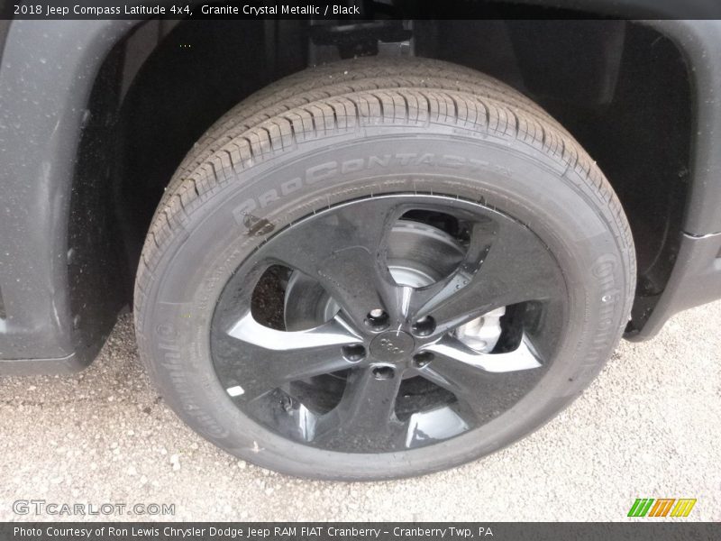 Granite Crystal Metallic / Black 2018 Jeep Compass Latitude 4x4