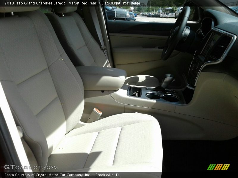 Velvet Red Pearl / Black/Light Frost Beige 2018 Jeep Grand Cherokee Laredo