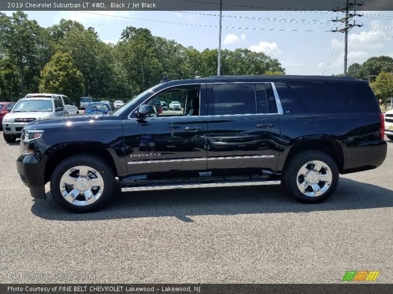  2019 Suburban LT 4WD Black