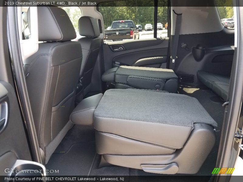 Black / Jet Black 2019 Chevrolet Suburban LT 4WD