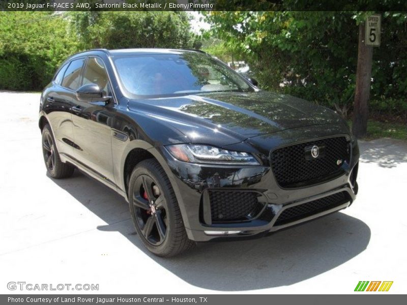 Front 3/4 View of 2019 F-PACE S AWD