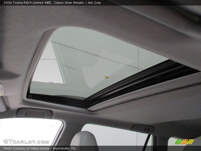 Classic Silver Metallic / Ash Gray 2009 Toyota RAV4 Limited 4WD